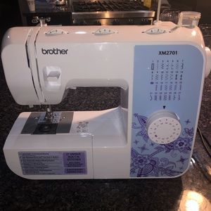 BRAND NEW Brother sewing machine